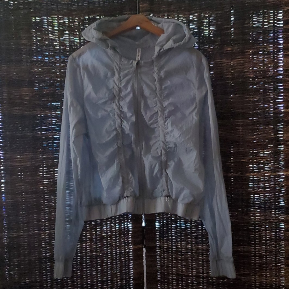Fabletics Ultra Lightweight Donovan Windbreaker 🌬